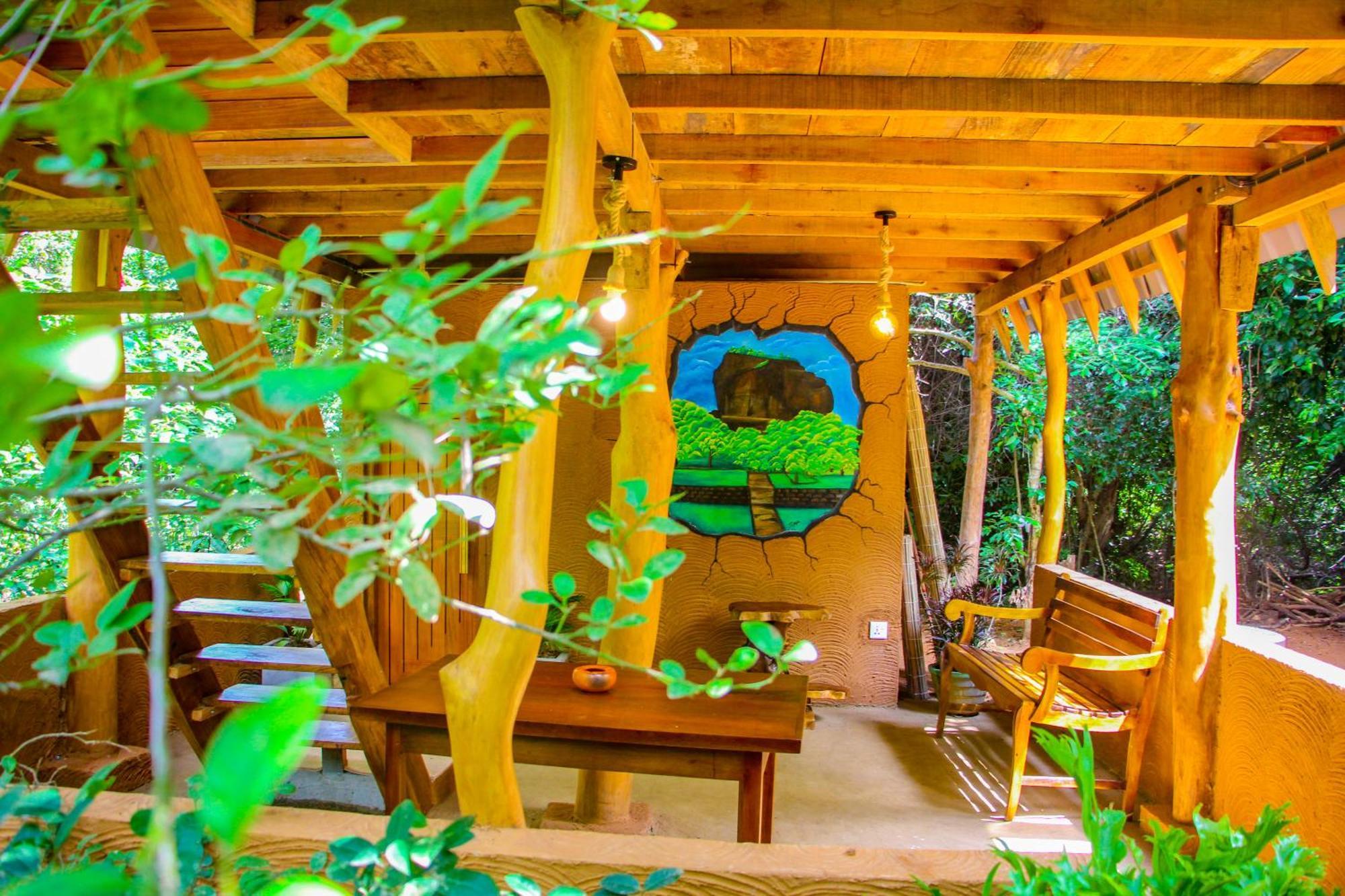 Villa Eco Tree House *