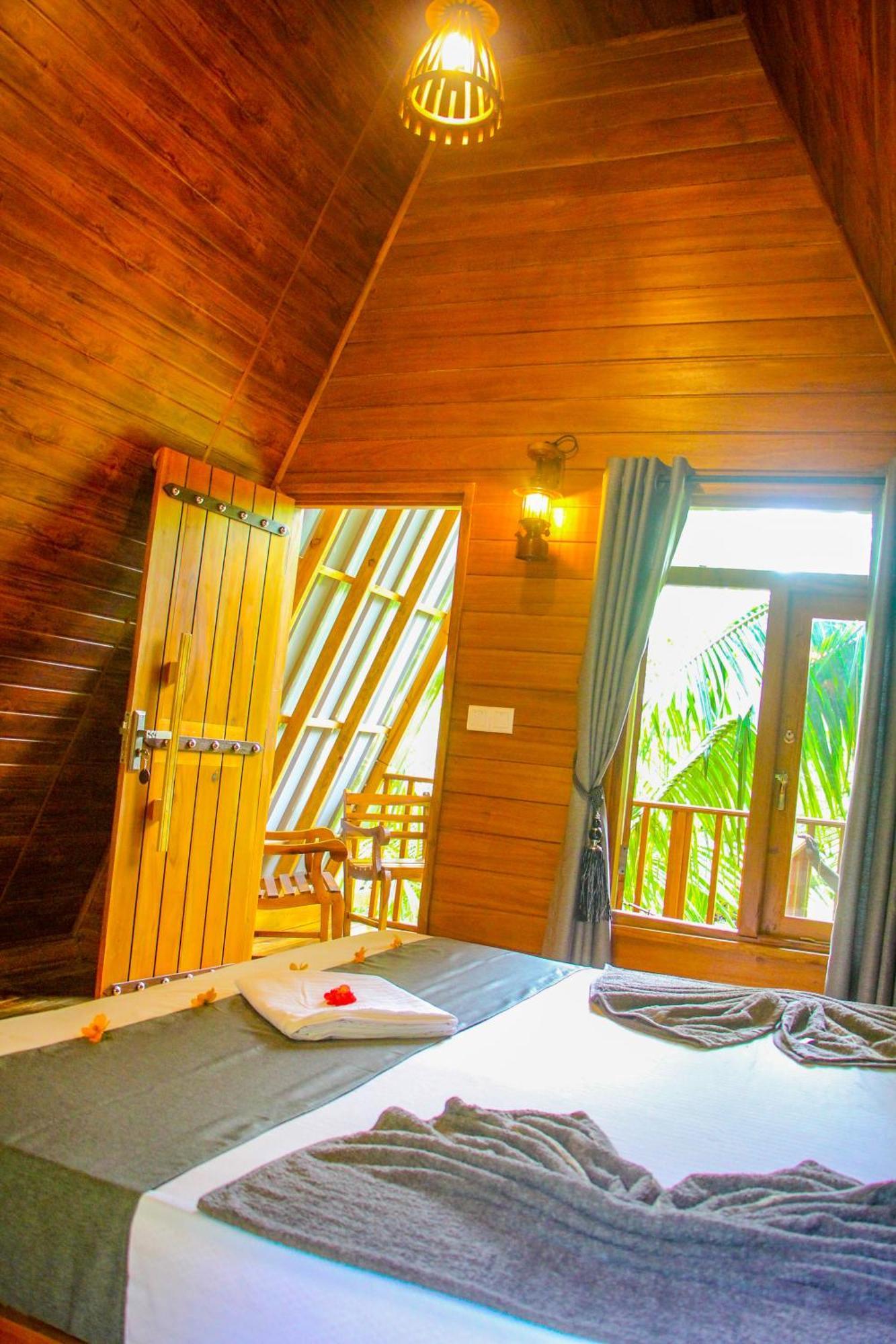 Villa Eco Tree House *