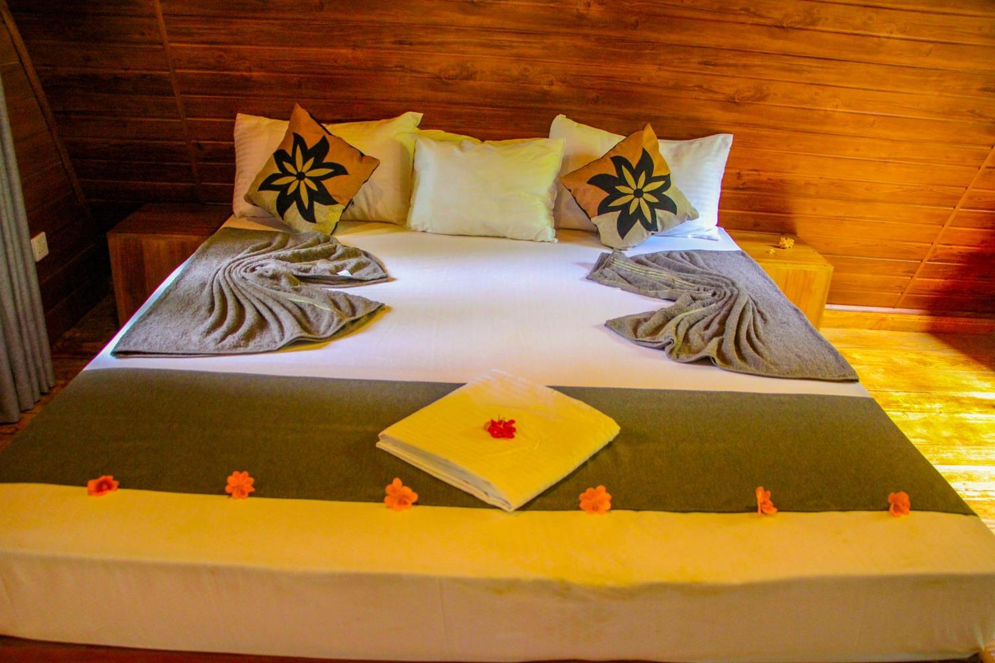 Eco Tree House Sigiriya