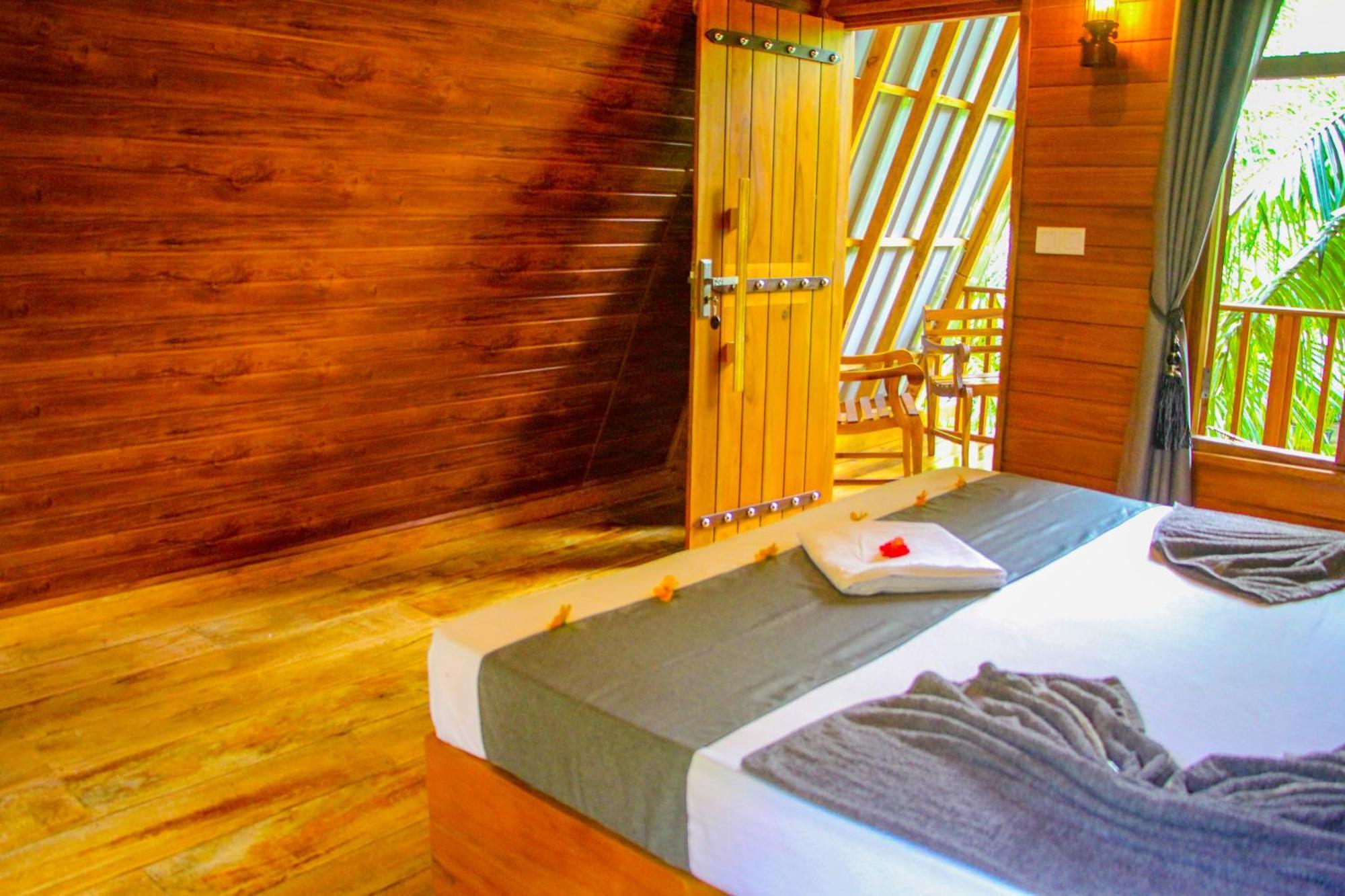 Villa Eco Tree House *