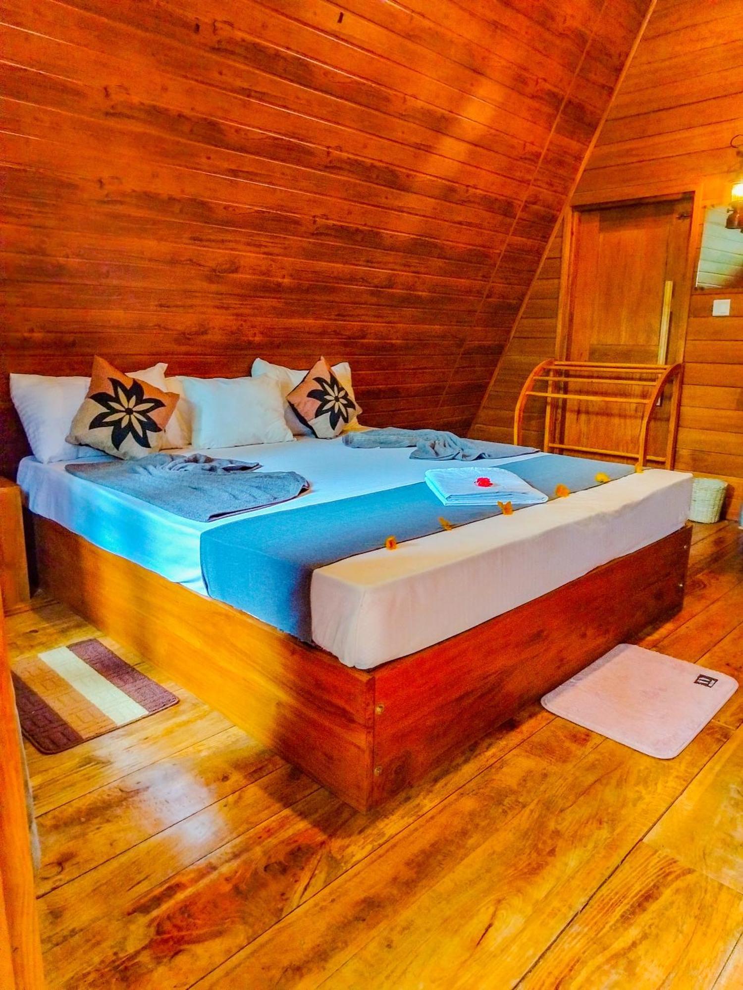 Eco Tree House Villa *